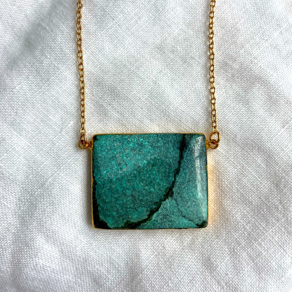 NEW Heather Hawkins turquoise stone gold plated statement necklace.